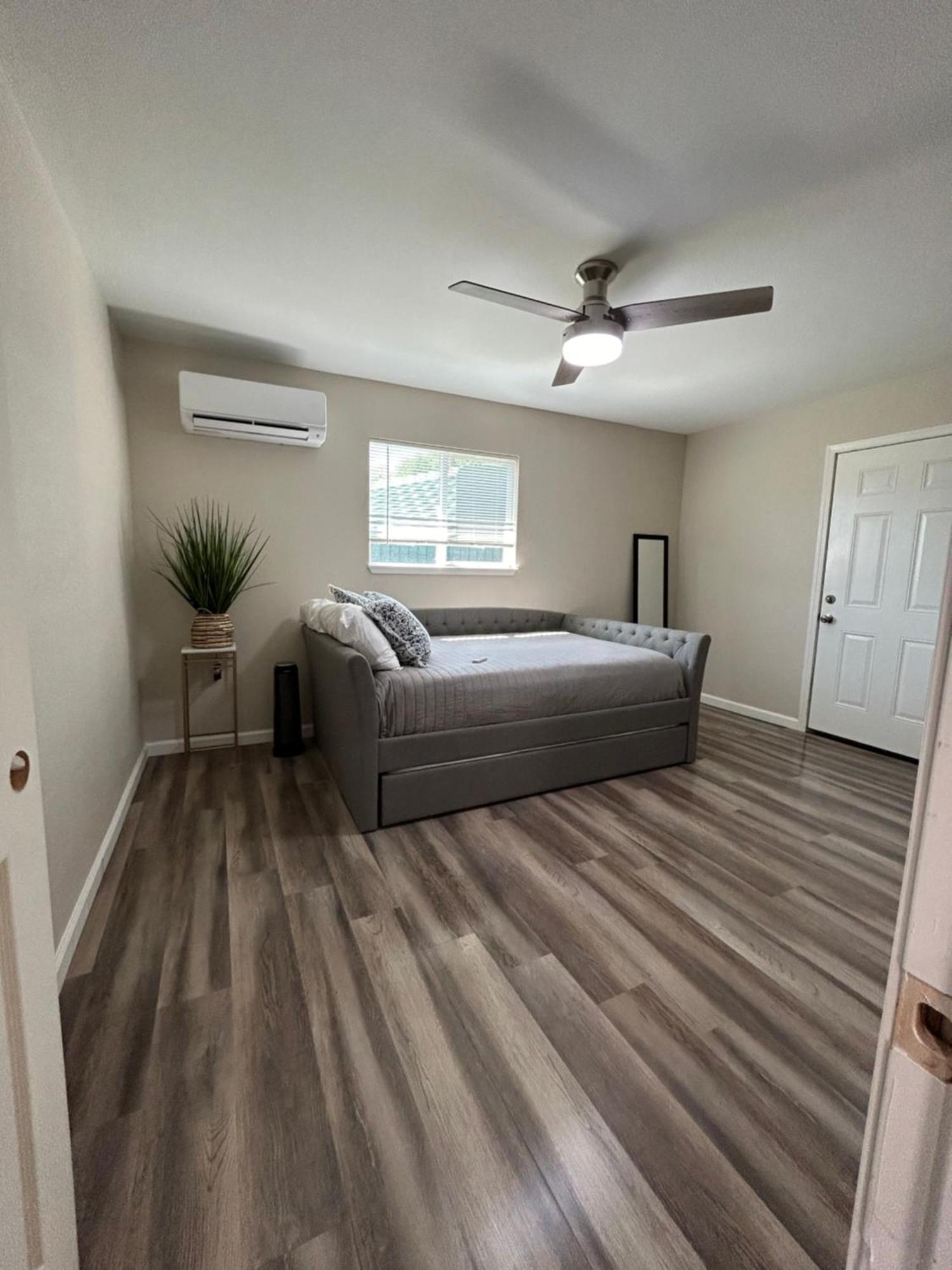 Beautiful Spacious Guest Home Roseville Extérieur photo